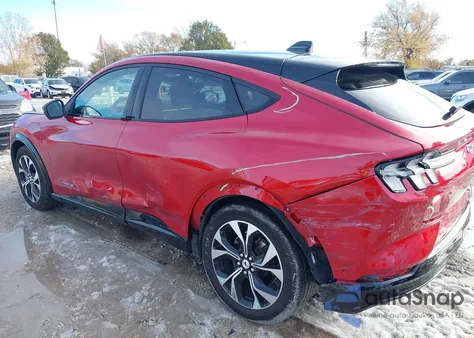 2021 Ford Mustang Mach-E Premium z USA, uszkodzony, nr VIN 3FMTK3SU5MMA30103